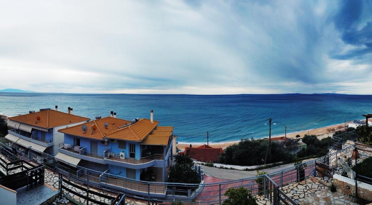 Loutsa By The Sea Apartment Exterior foto